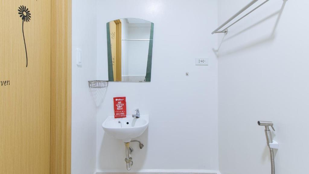 Reddoorz Premium @ Smdc Fairview Apartment เกซอนซิตี้ ภายนอก รูปภาพ